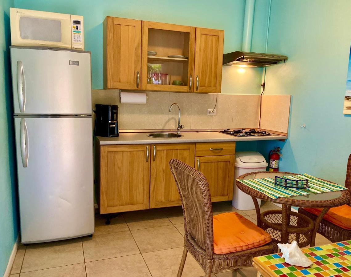 Little Paradise Aruba Vacation Apartments Palm Beach Extérieur photo