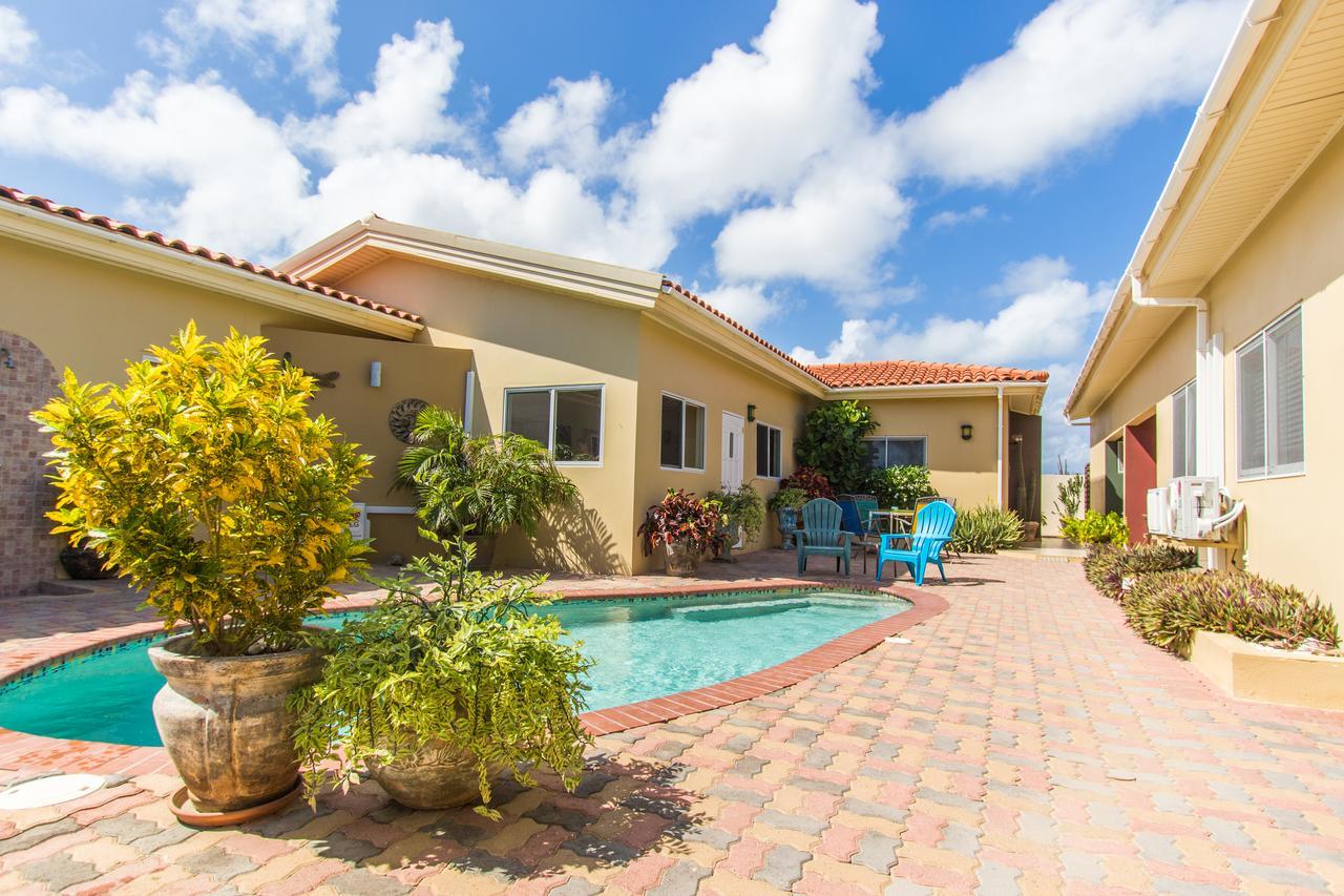 Little Paradise Aruba Vacation Apartments Palm Beach Extérieur photo