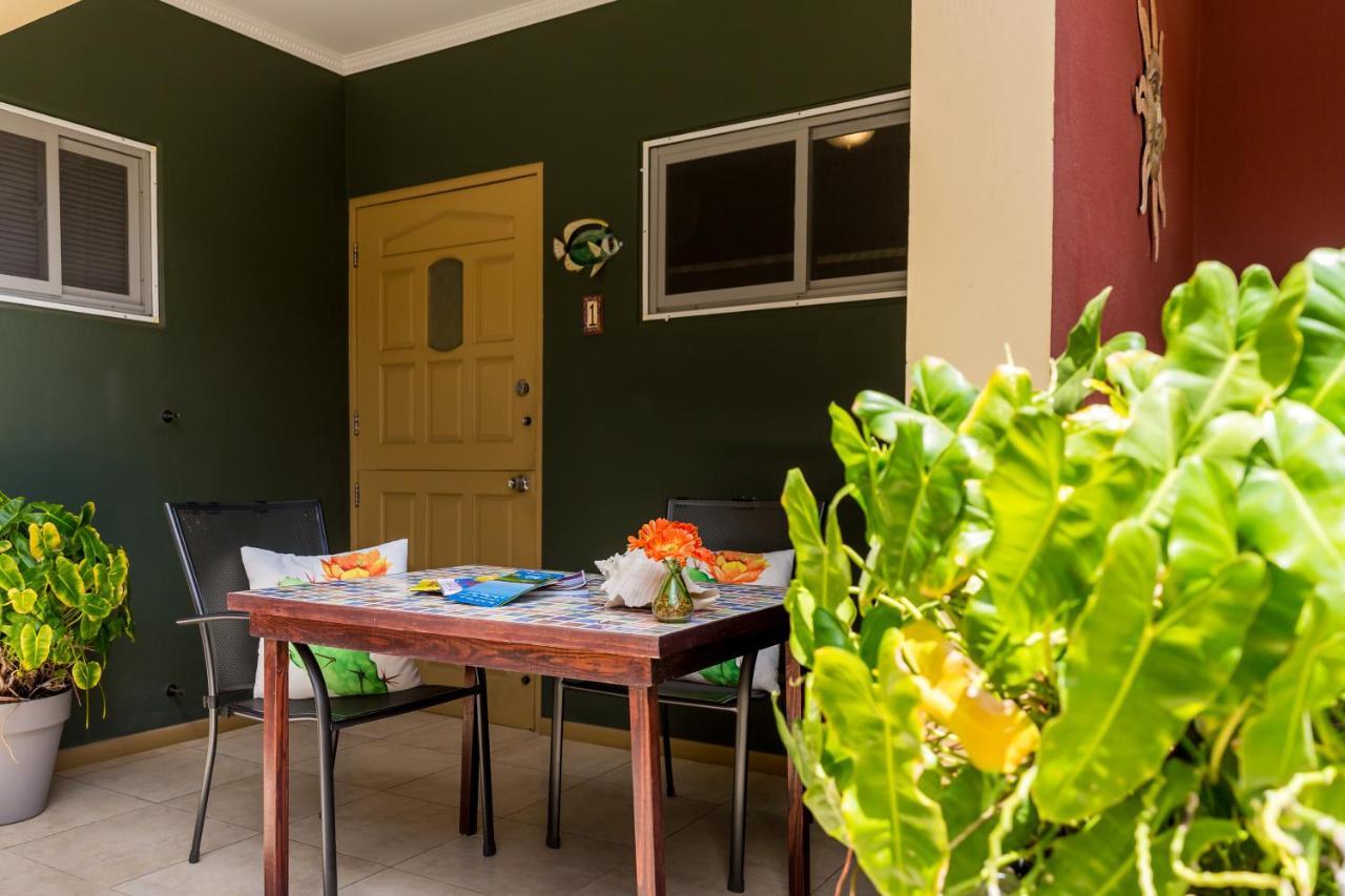 Little Paradise Aruba Vacation Apartments Palm Beach Extérieur photo