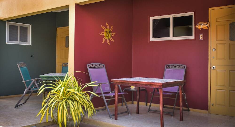 Little Paradise Aruba Vacation Apartments Palm Beach Extérieur photo